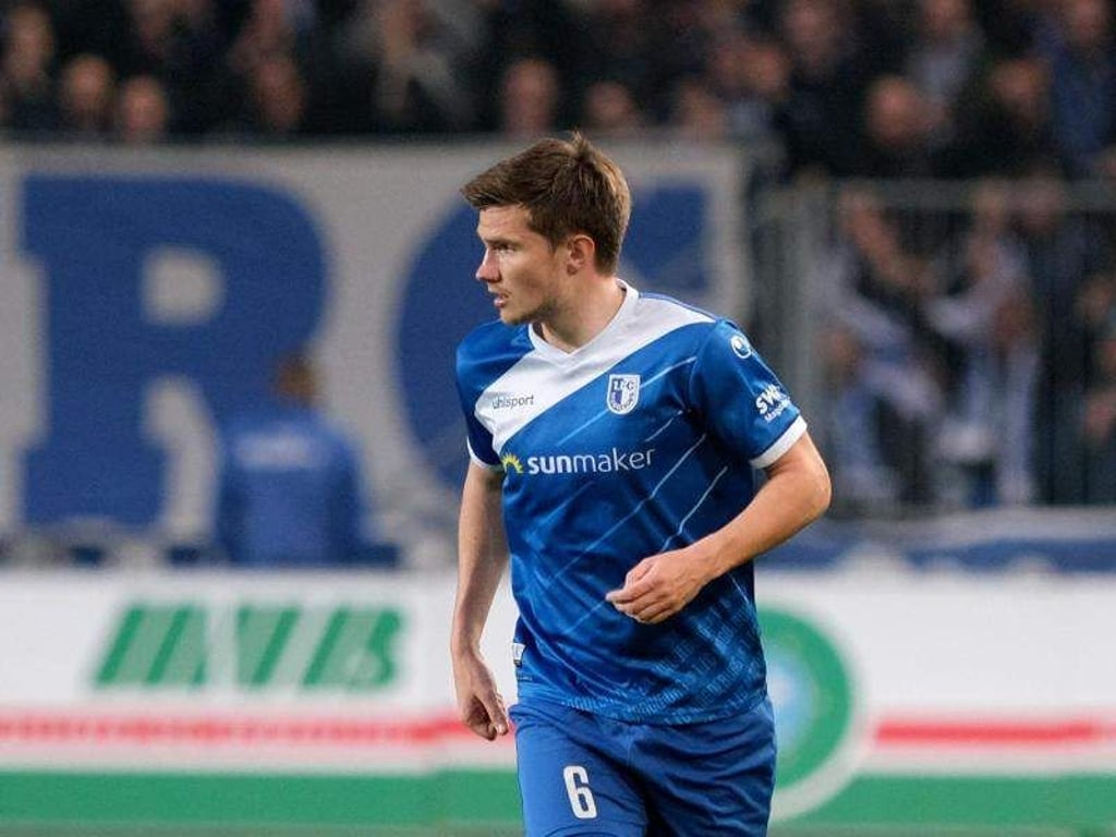 Magdeburgs Björn Rother, hier beim Spiel gegen den 1. FC Heidenheim. Foto: Peter Steffen/Archivbild