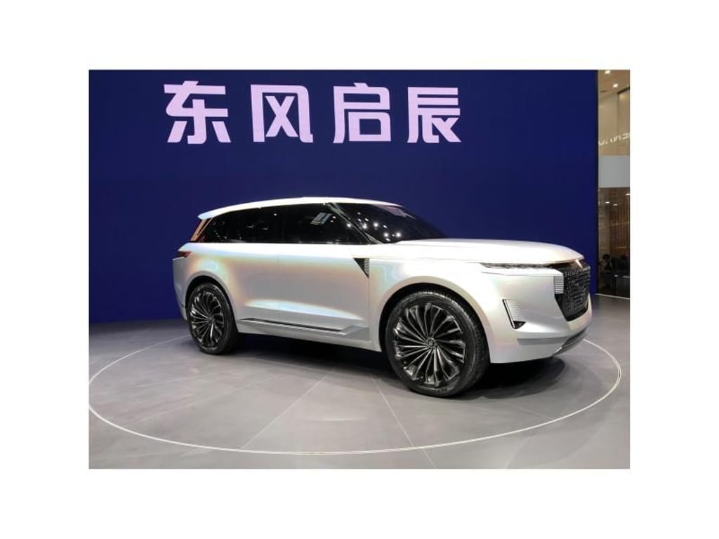 Glanz und Gloria: Einheimische Marken wie Venucia legen auf der Peking Motor Show mit ihren Modellen einen luxuriösen Auftritt hin. Foto: Thomas Geiger