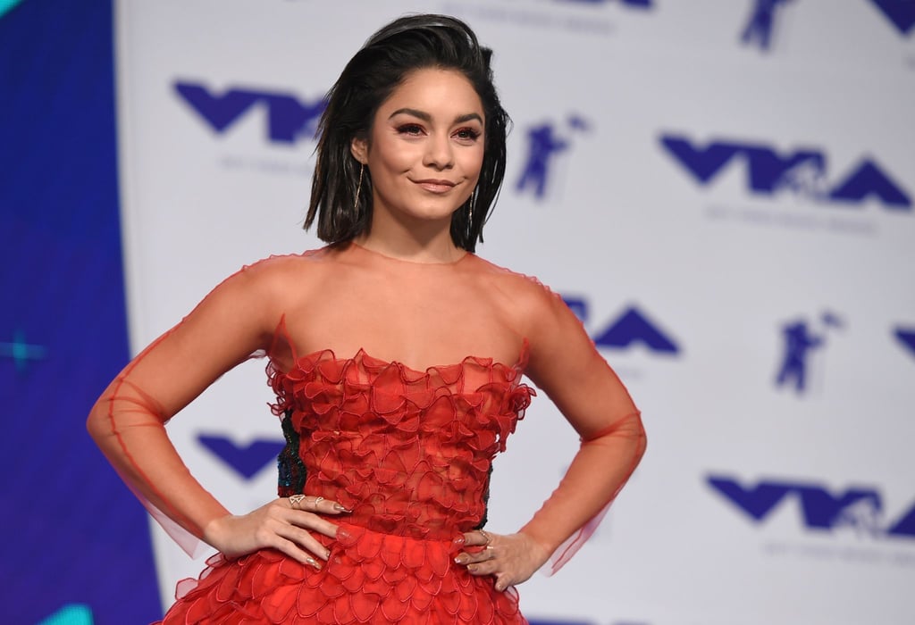 Vanessa Hudgens lernte ihren neuen Freund im Netz kennen.