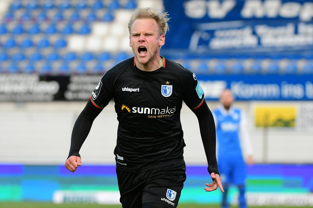 FCM-Profi Sören Bertram brachte sein Team in Meppen mit 1:0 in Führung.