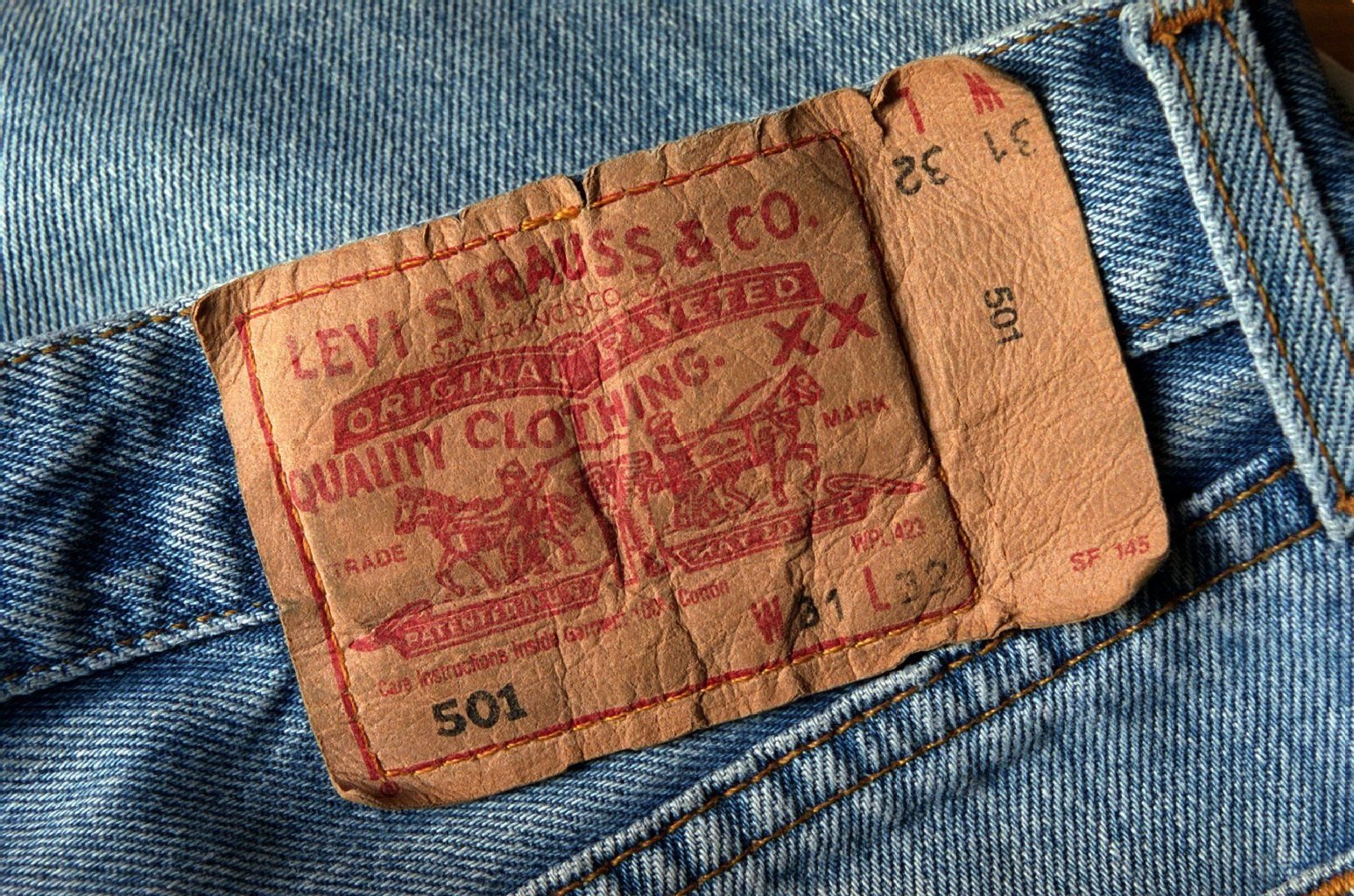 Die US-Marke Levi's will das legendäre Modell 501 mit neuem Schnitt auffrischen.