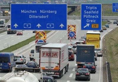 Die Abfahrt Triptis der Autobahn 9 Berlin-München.