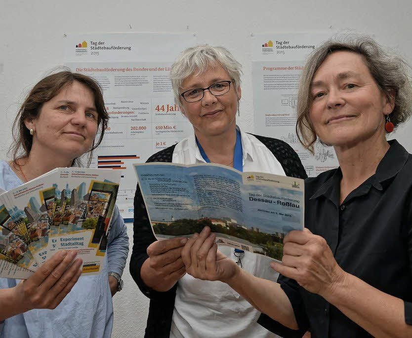 Professor Brigitte Hartwig, Christine Jahn und Andrea Lischke von Amt für Stadtentwicklung haben für Sonnabend viel vorbereitet.