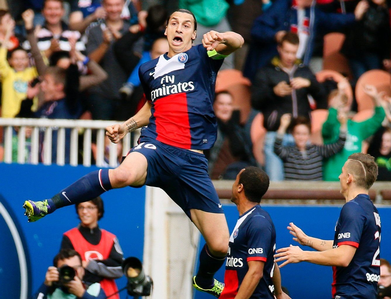Paris St. Germains Zlatan Ibrahimovic jubelt über seinen Treffer gegen den SC Bastia.