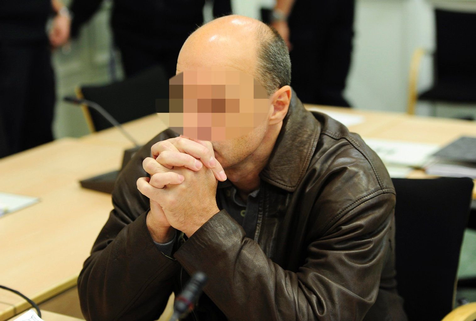 Der Angeklagte Thomas Drach sitzt am 17.10.2011 im Saal 288 des Landgerichts Hamburg. Nach mehr als 15 Jahren hinter Gittern ist der Reemtsma-Entführer auf freiem Fuß.