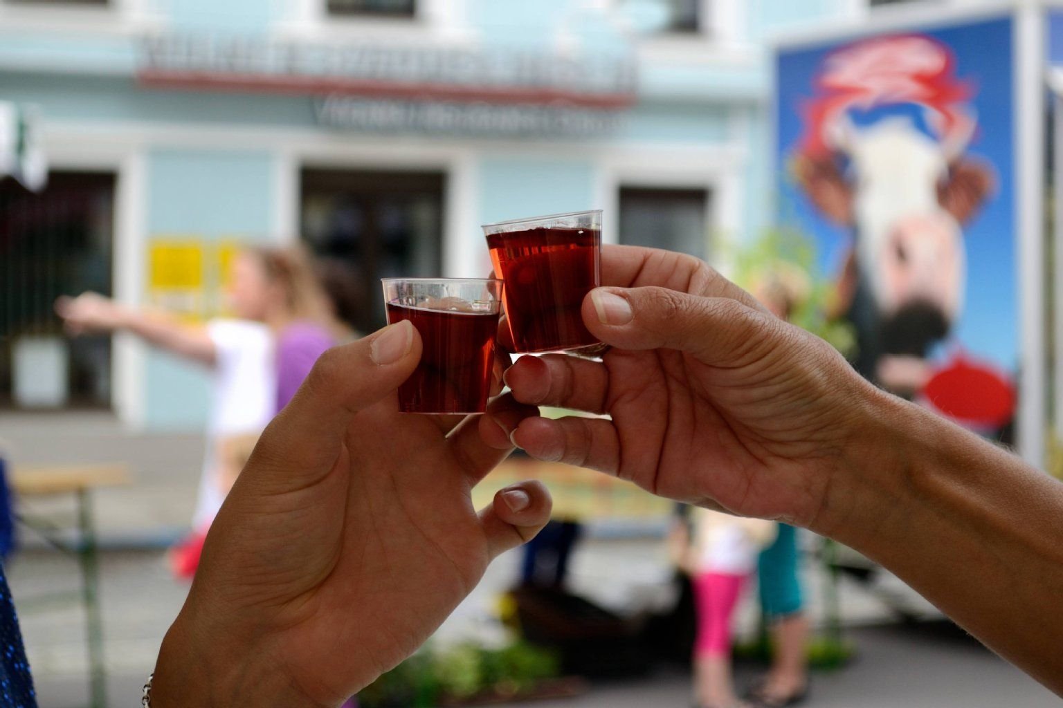 Prost: Ob diese Schnäpschen zu zündenden Ideen gefürt haben?