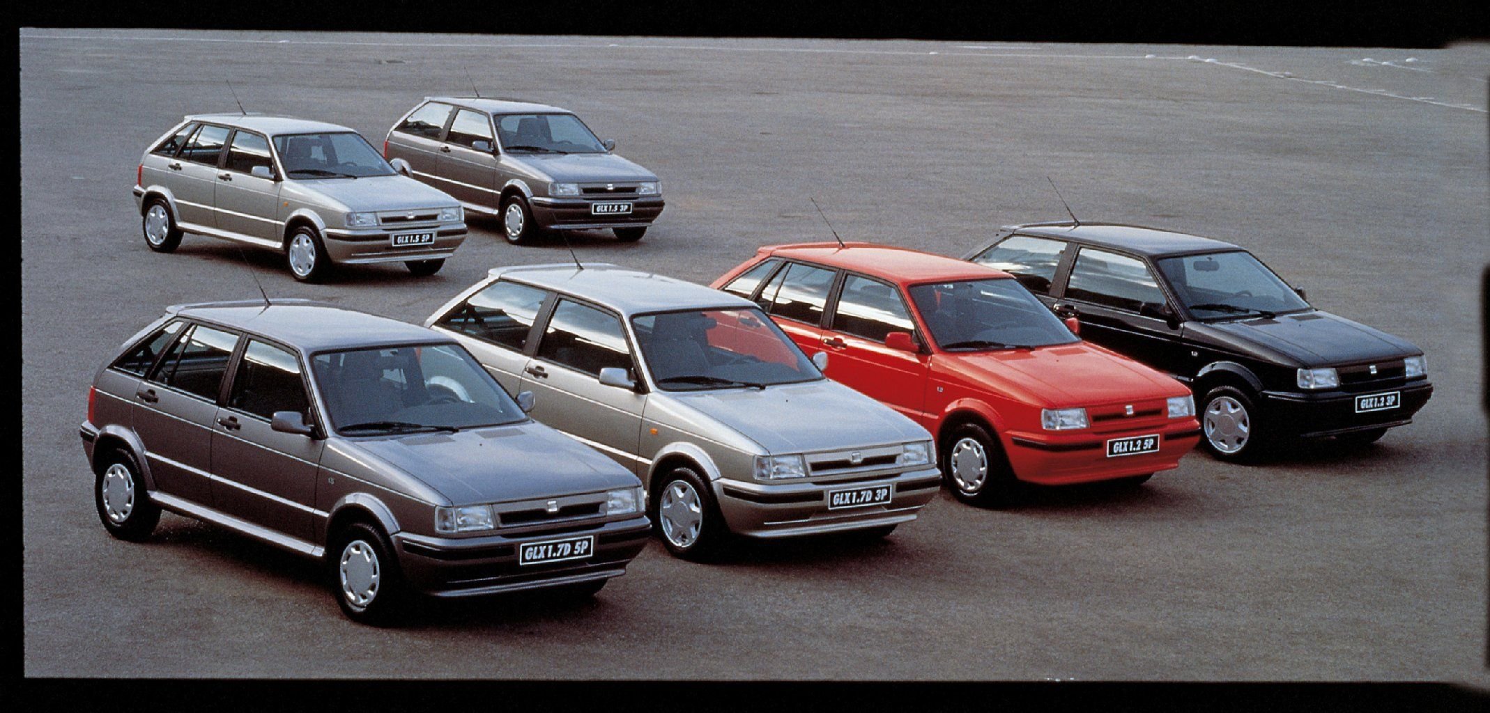 Für die letzten drei Produktionsjahre wurde der ersten Ibiza-Generation noch ein Facelift verpasst. So rollte der Kleinwagen 1991 bis 1993 vom Band.