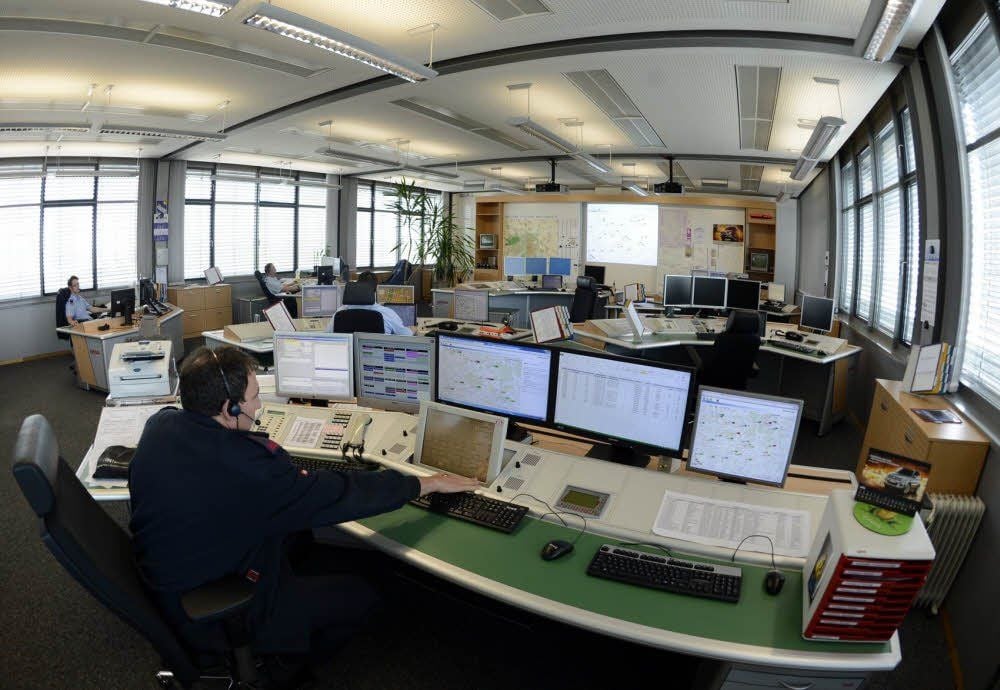 Die Rettungsleitstelle in Halle auf dem Dach der Feuerwache in Neustadt