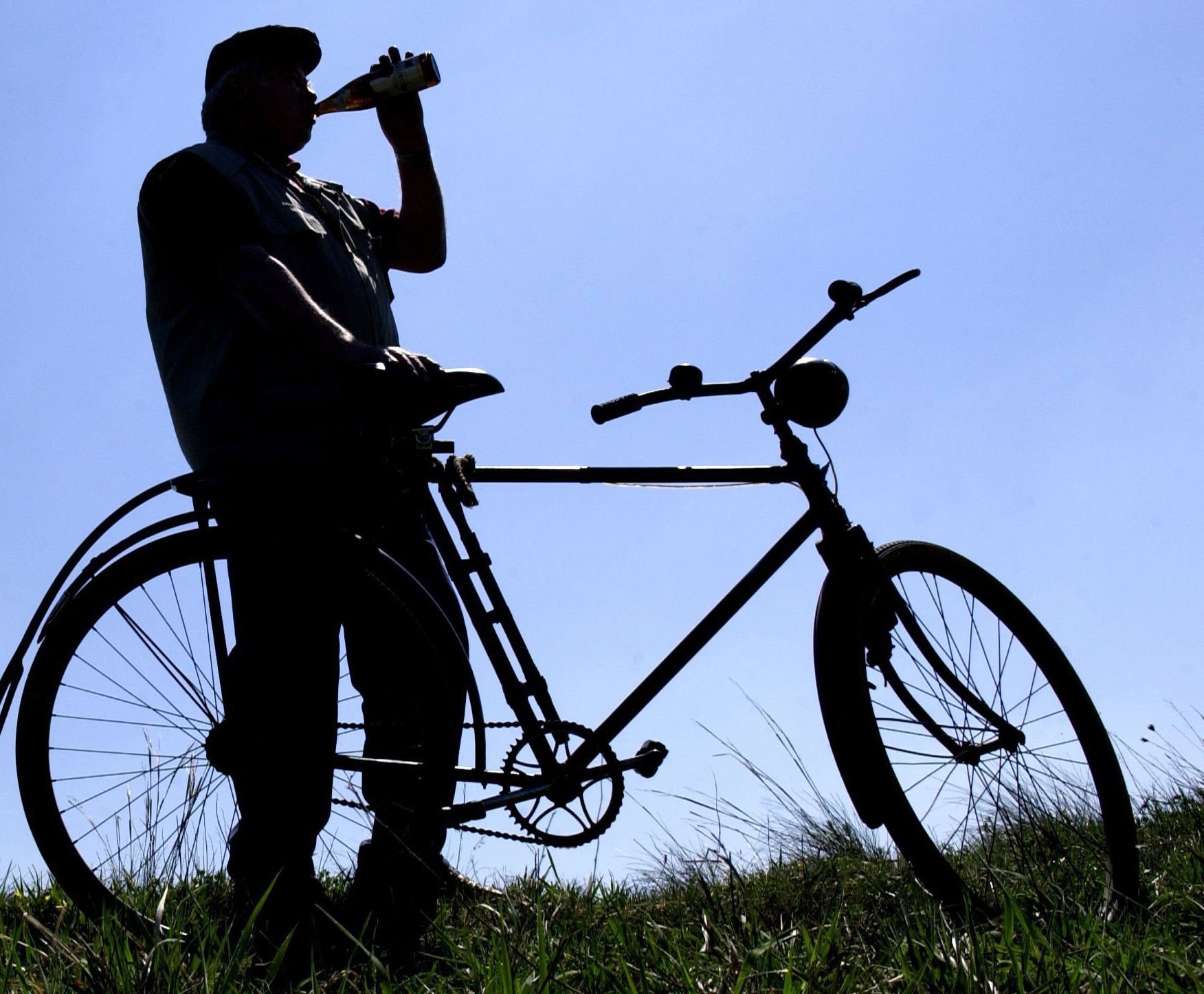 Alkohol am Steuer – das kann auch für Radfahrer teuer werden.
