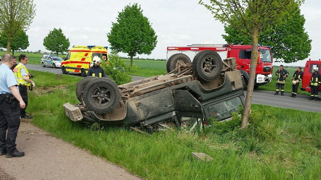 Der Fahrer des Unfallwagens wurde am Freitagnachmittag schwer verletzt.