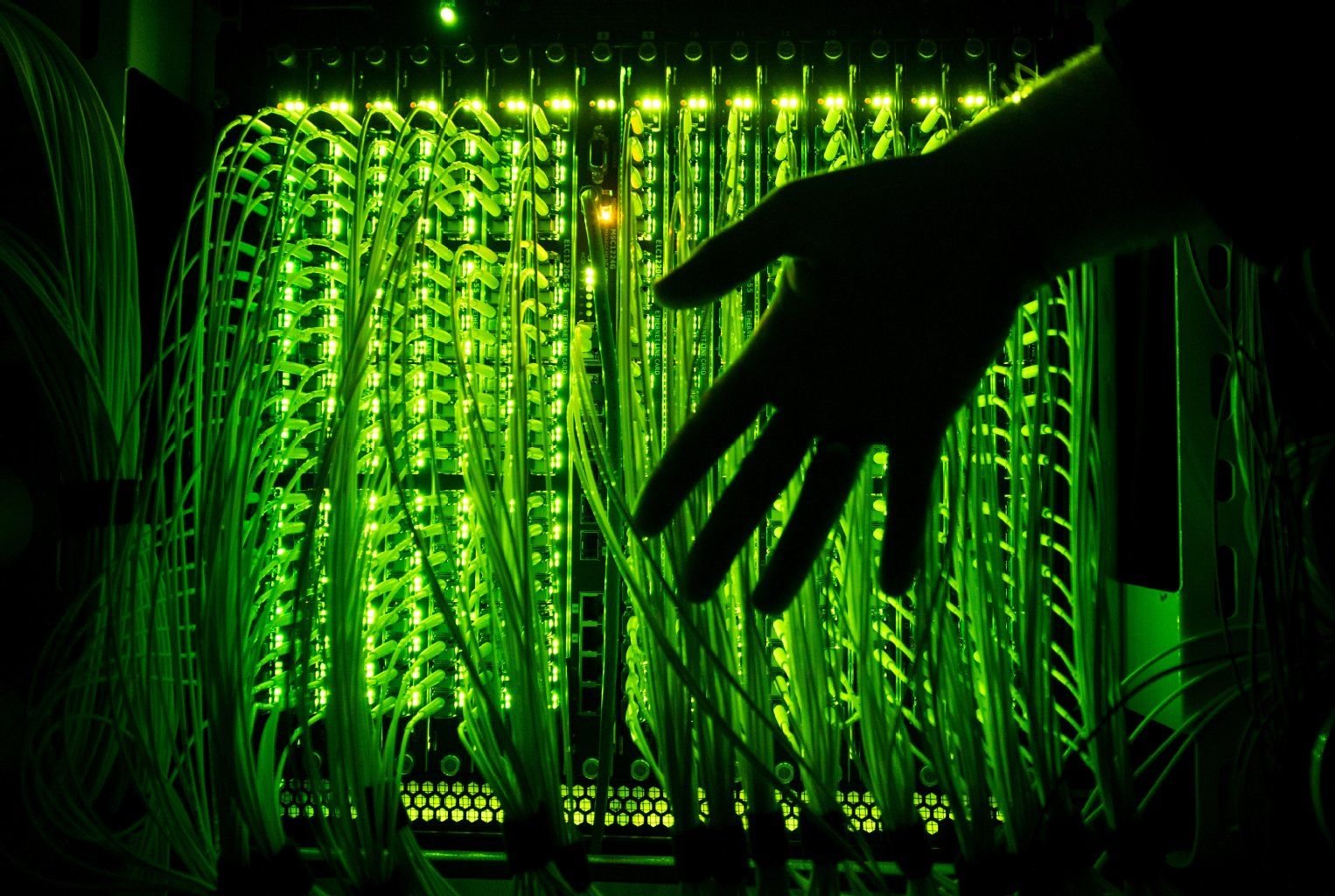 "Neuland" nannte Bundeskanzlerin Angela Merkel einst das Internet. Und noch immer hinkt die digitale Infrastruktur Deutschlands im internationalen Vergleich anderen Ländern wie den USA oder Norwegen hinterher.