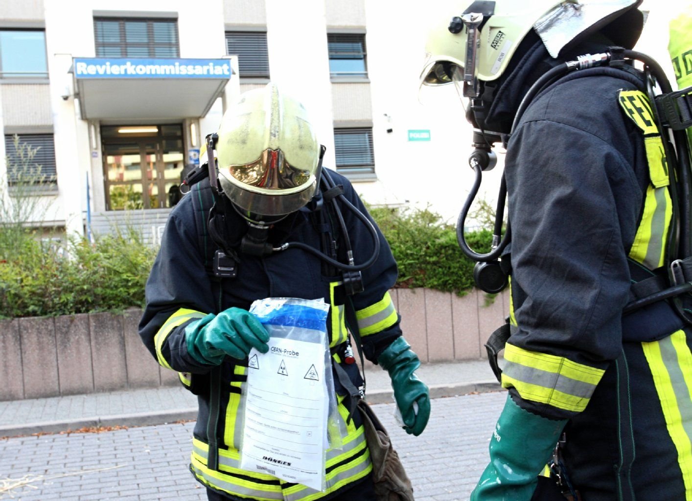 Die Feuerwehr mit dem Pulver