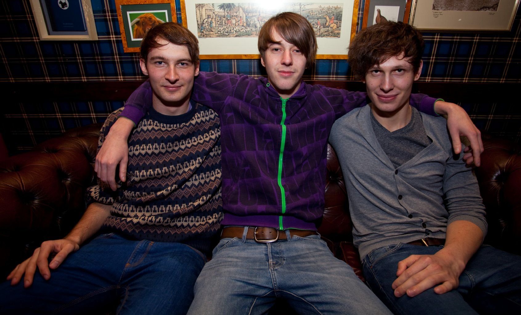Die Jungs von "Nevertheless" allerdings ohne ihren Schlagzeuger Patrick Schmidt (v.l.n.r.): Sören Görlich (22, Gesang), Simon Kratzsch (23, Bass) und Johannes Meis (23, Gitarre).