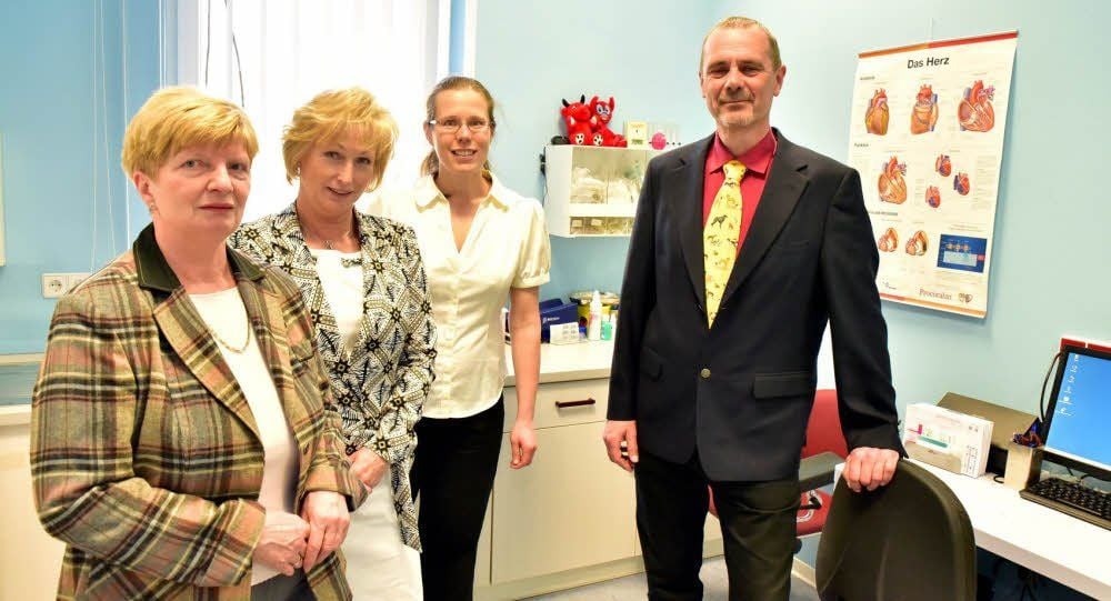 Birgit Knabe, Angela Bürger, Anke Bliedtner und Frank Bürger betreuen die Patienten von Granschütz und Umgebung in freundlich gestalteten Räumen.