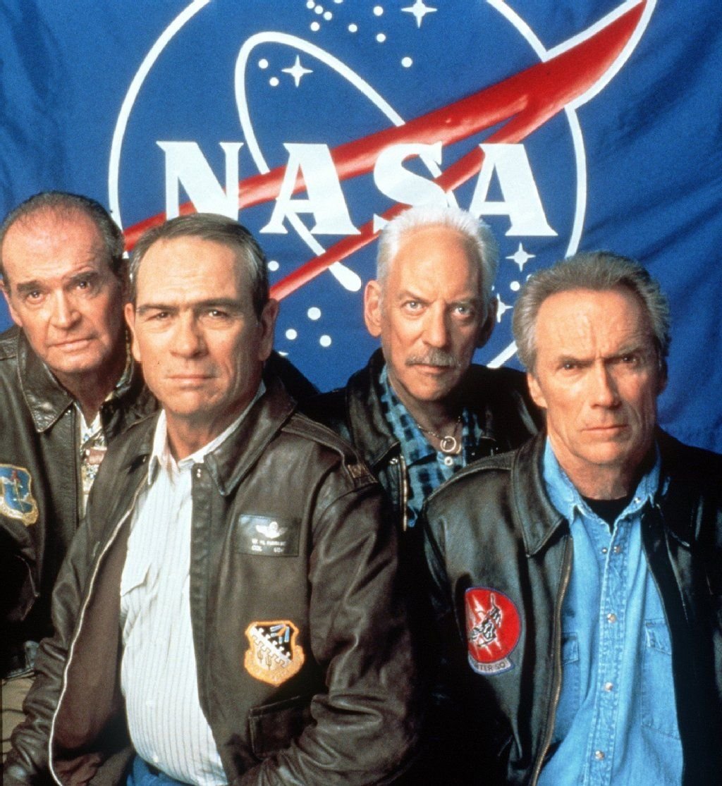 James Garner (l.) zusammen mit seinen Kollegen Tommy Lee Jones, Donald Sutherland und Clint Eastwood in „Space Cowboys“