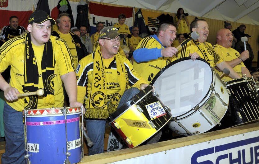 Die Anhalt-Fans können aufatmen. Ihr Team darf die Heimspiele wohl auch in der nächsten Saison in der Bruno-Hinz-Halle austragen.