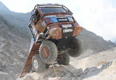 Das Truck Trial Team HS Schoch aus Cobbelsdorf hat den dritten EM-Lauf ebenfalls gewonnen