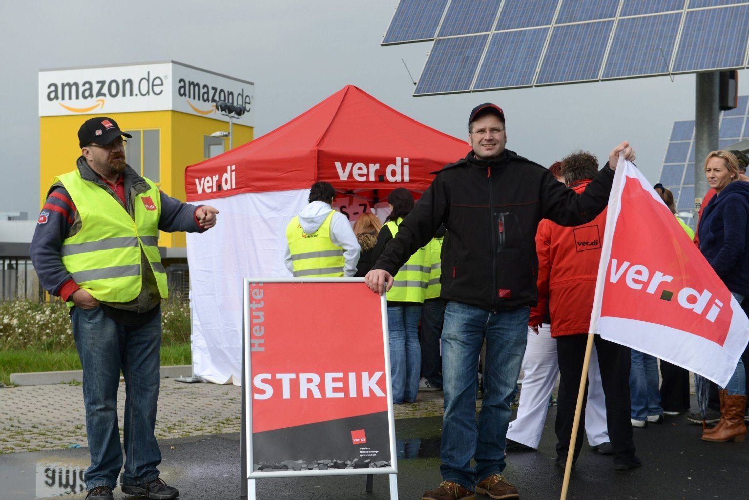 fast schon ein Dauerzustand: Verdi bestreikt Amazon in Bad hersfeld.