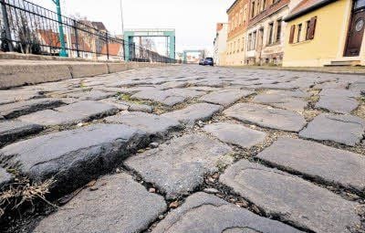 Kopfsteinpflaster ist nicht geeignet für Rollstuhlfahrer. Hier lassen sich Barrierefreiheit und Tourismus schlecht vereinbaren.