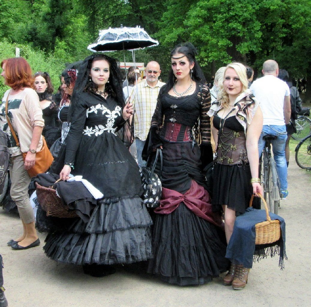 Wave Gotik Treffen in Leipzig - Gabriele Degen hat sich auf dem 24. WGT einmal umgesehen.