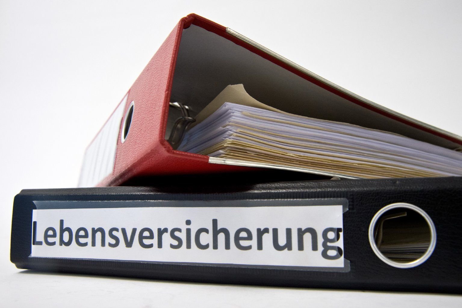 Bei Lebensversicherungen, die nach dem Policen-Modell abgeschlossen wurden, ist ein Widerspruch oft noch nach Jahren möglich.