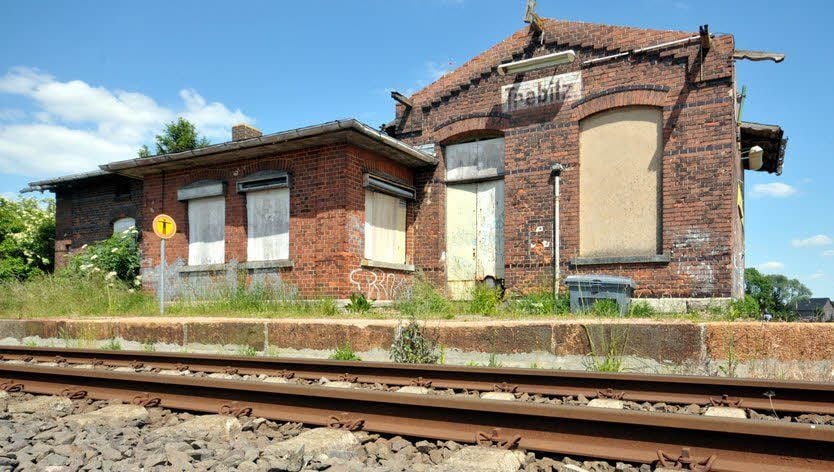 Beim Trebitzer Bahnhof liegt die Zughaltestelle direkt vor der Haustür.