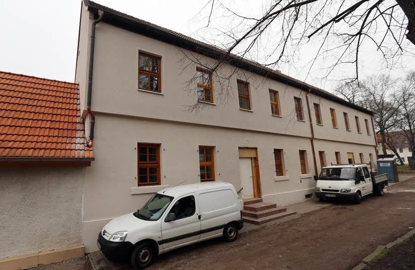 Die Außenfassade des künftigen Treffpunkts ist bereits saniert.