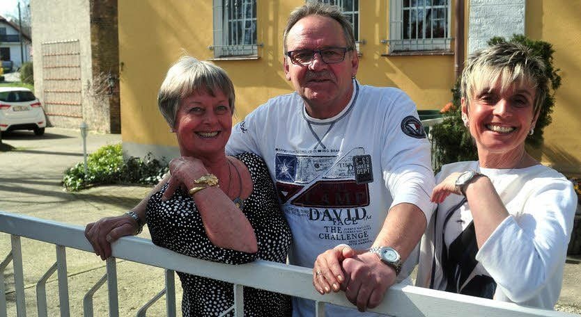 Roswitha Triebsees, Bernd und Angelika Flügel (v. links) in Reinsdorf