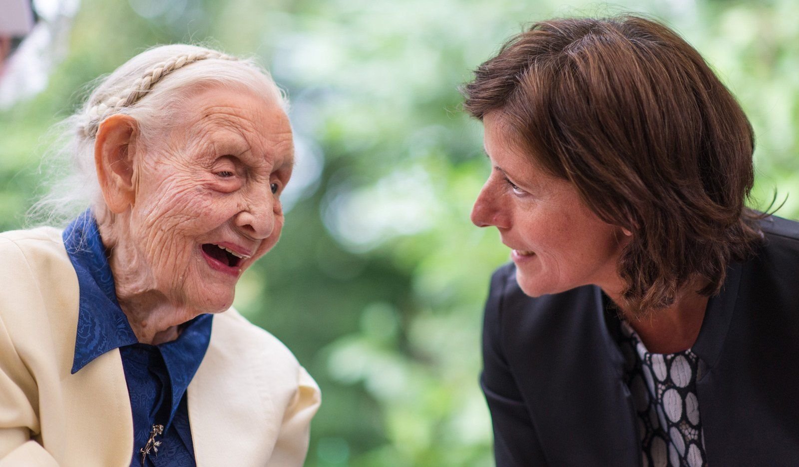Charlotte Klamroth an ihrem 110. Geburtstag im Jahr 2013 in Ludwigshafen (Rheinland-Pfalz). Die gebürtige Sachsen-Anhalterin ist die älteste Deutsche.