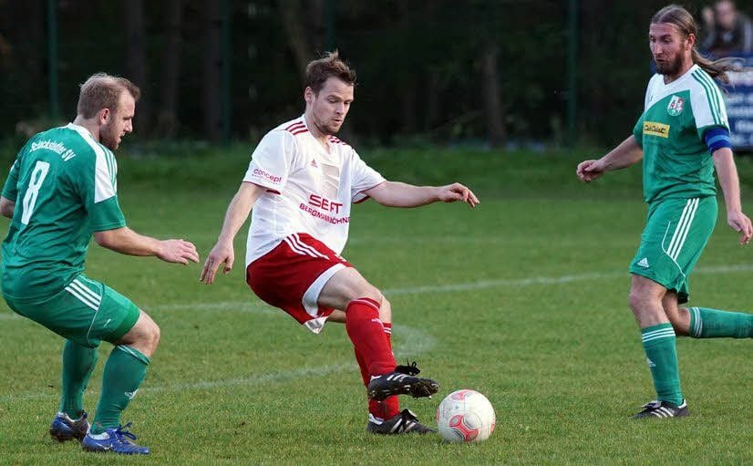 Westerhausens Friedrich Reitzig (M.) traf erneut.