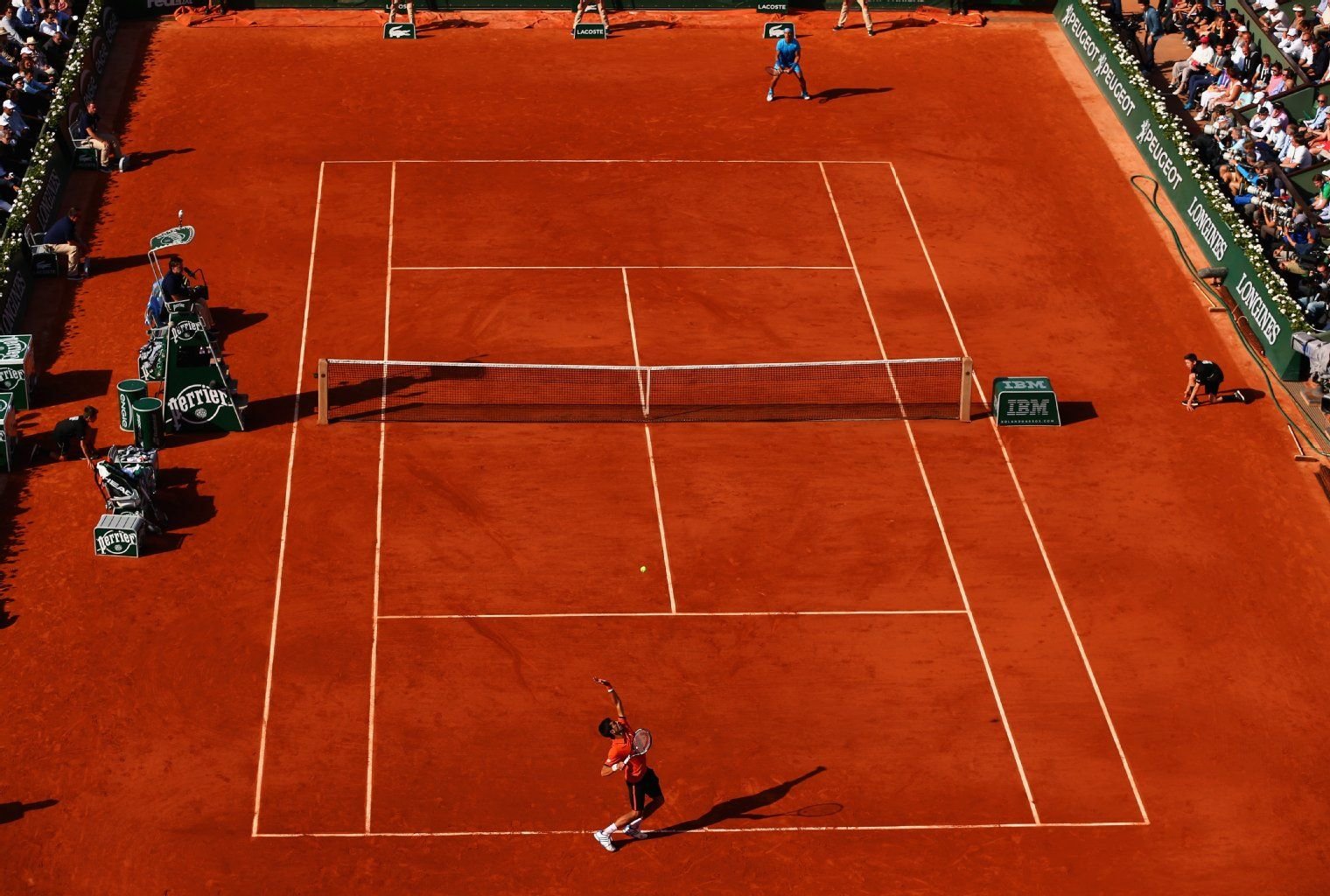 Im Viertelfinale gewann Novak Djokovic deutlich gegen Rafael Nadal.