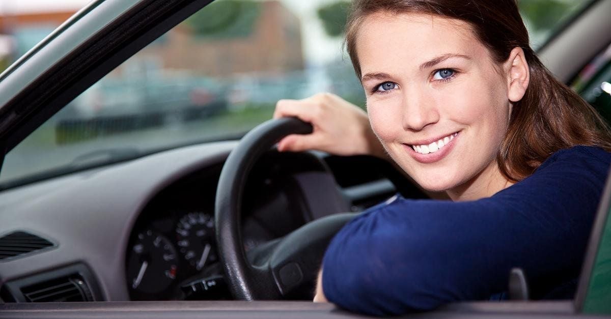 Lächeln schützt nicht vor Unwissenheit. In der Autowelt sind viele Irrtümer weit verbreitet.