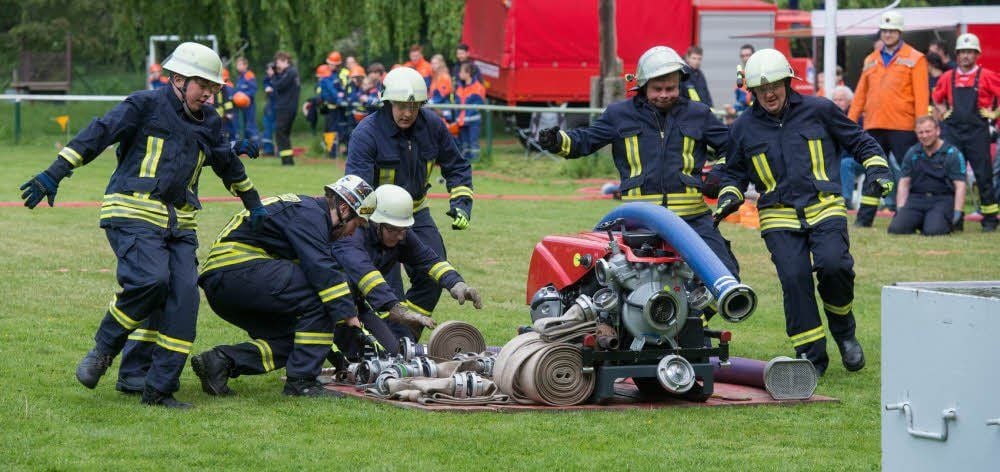 Und los! Der Meisdorfer Feuerwehrnachwuchs startet.