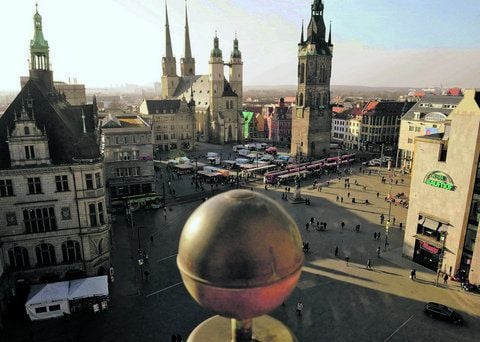 Blick vom Ratshof auf den Marktplatz.