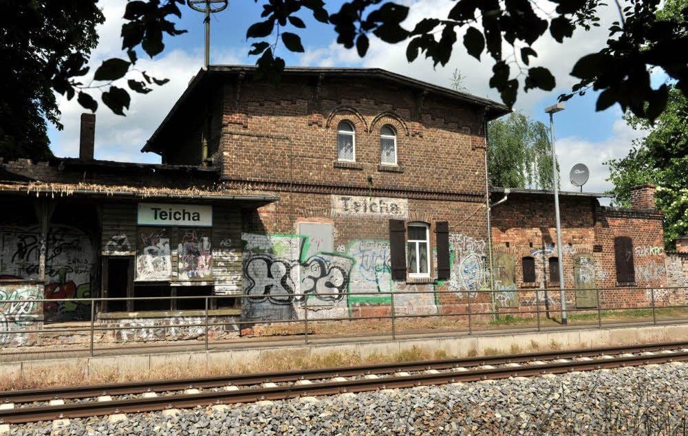 Der Bahnhof in Teicha soll versteigert werden.