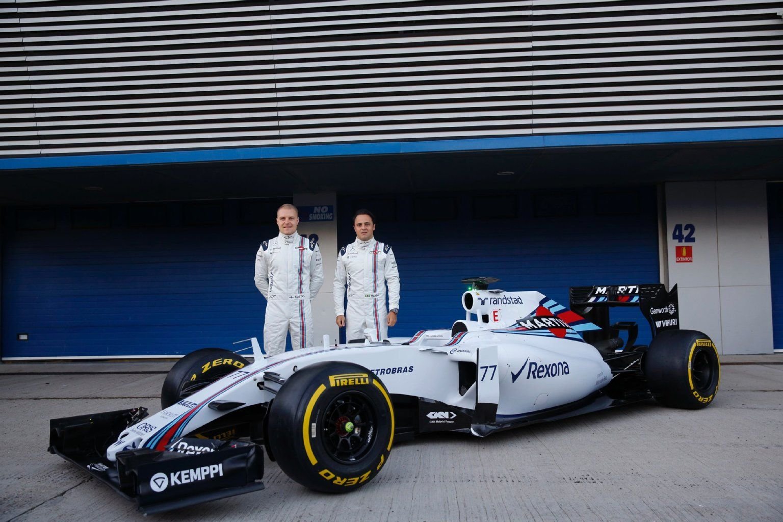 Valtteri Bottas (l.) und Felipe Massa mit ihrem neuen Williams-Boliden