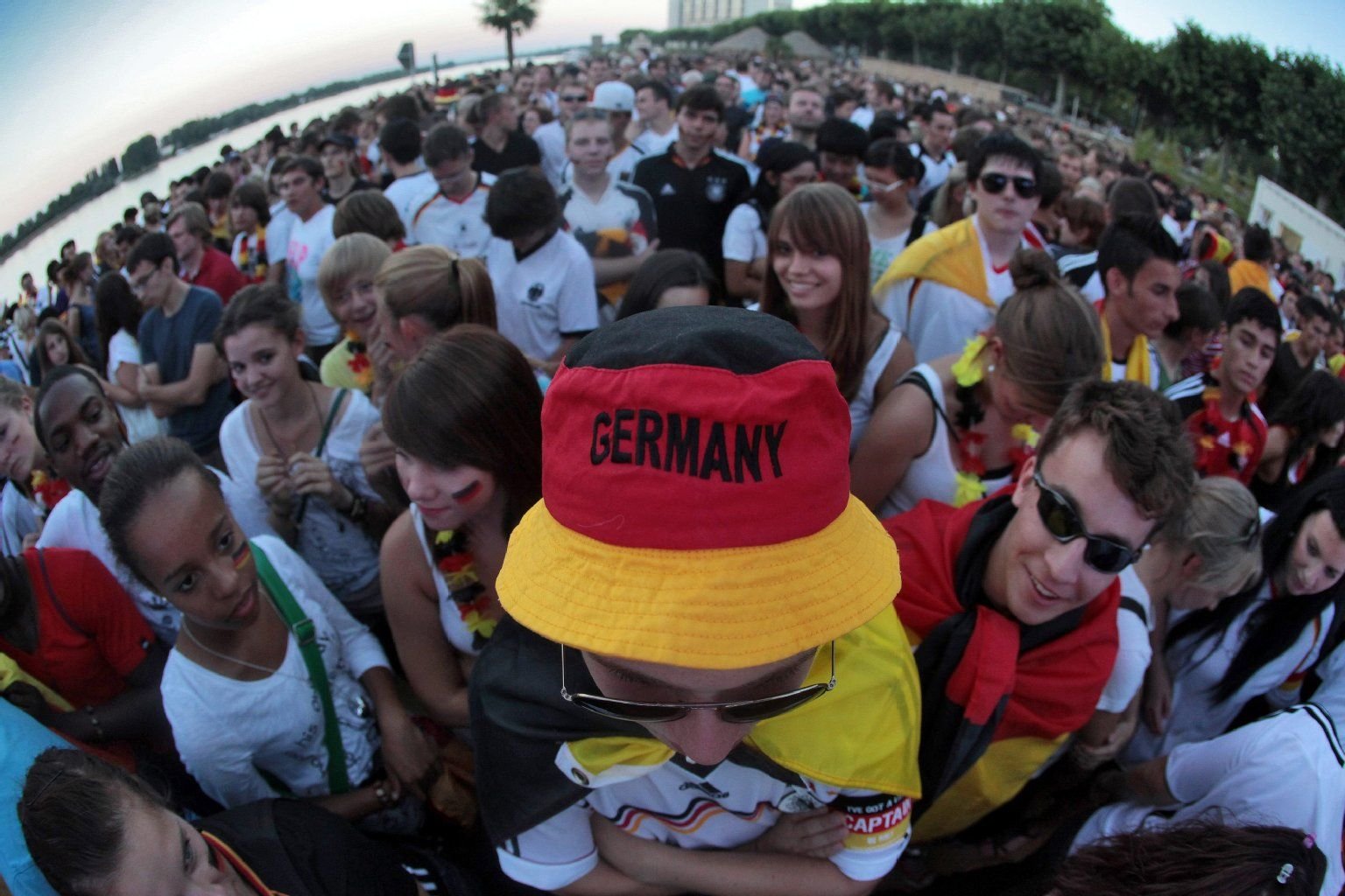 Public Viewing soll auch zu später Stunde möglich sein.