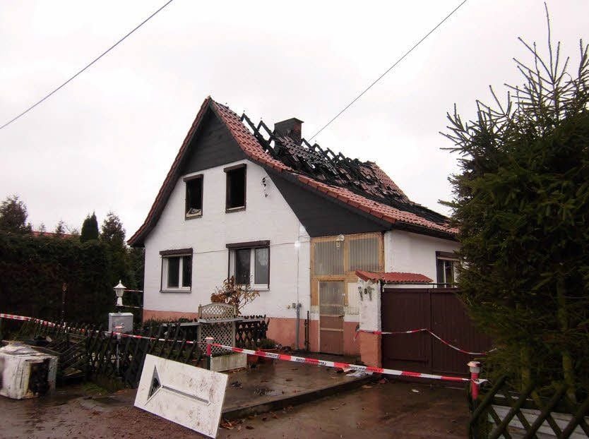 Die Flammen haben im Dachstuhl gewütet.