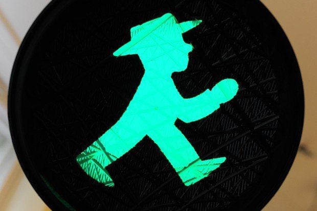 Kaum noch zu finden: die Ampelmännchen-Variante mit Hut.