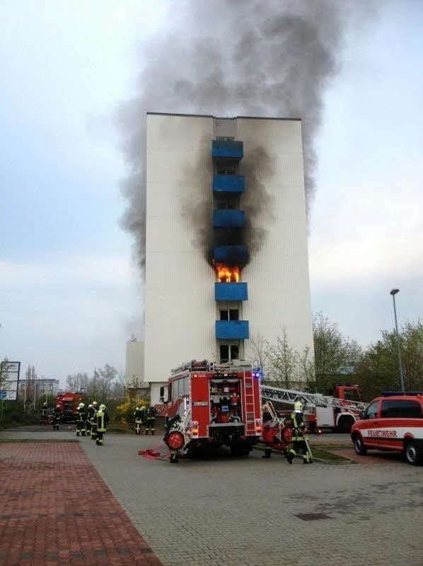 In dem Hochhaus in Halle-Neustadt brannte es am 1. Mai 2013