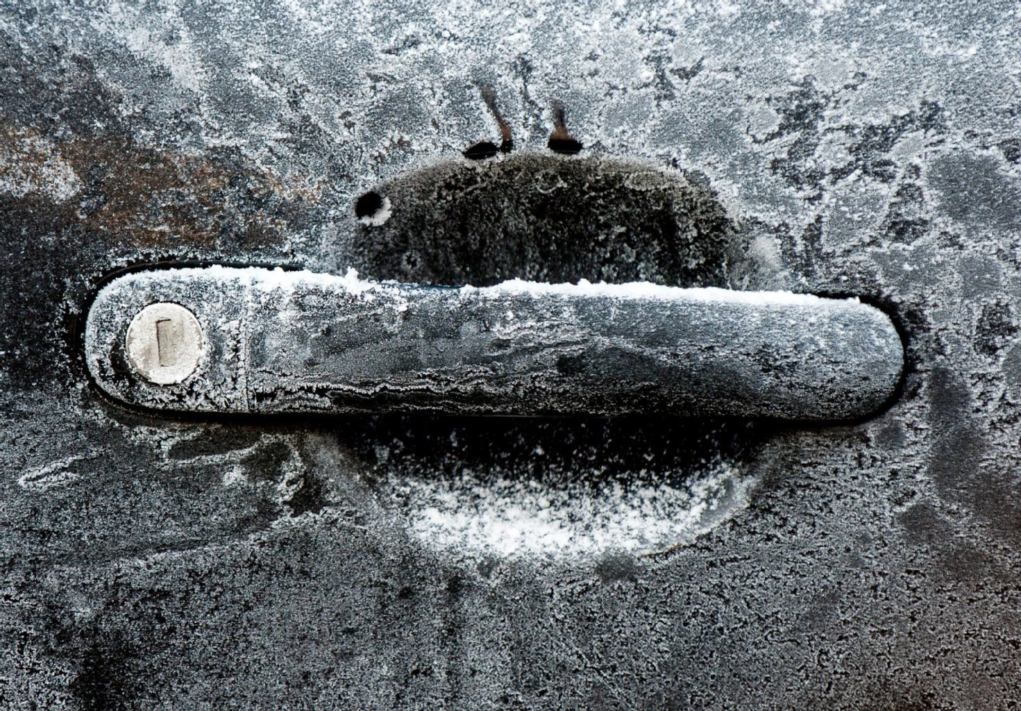 Bei frostigen Temperaturen friert nicht nur das Auto ein, auch der Anlasser macht Probleme.