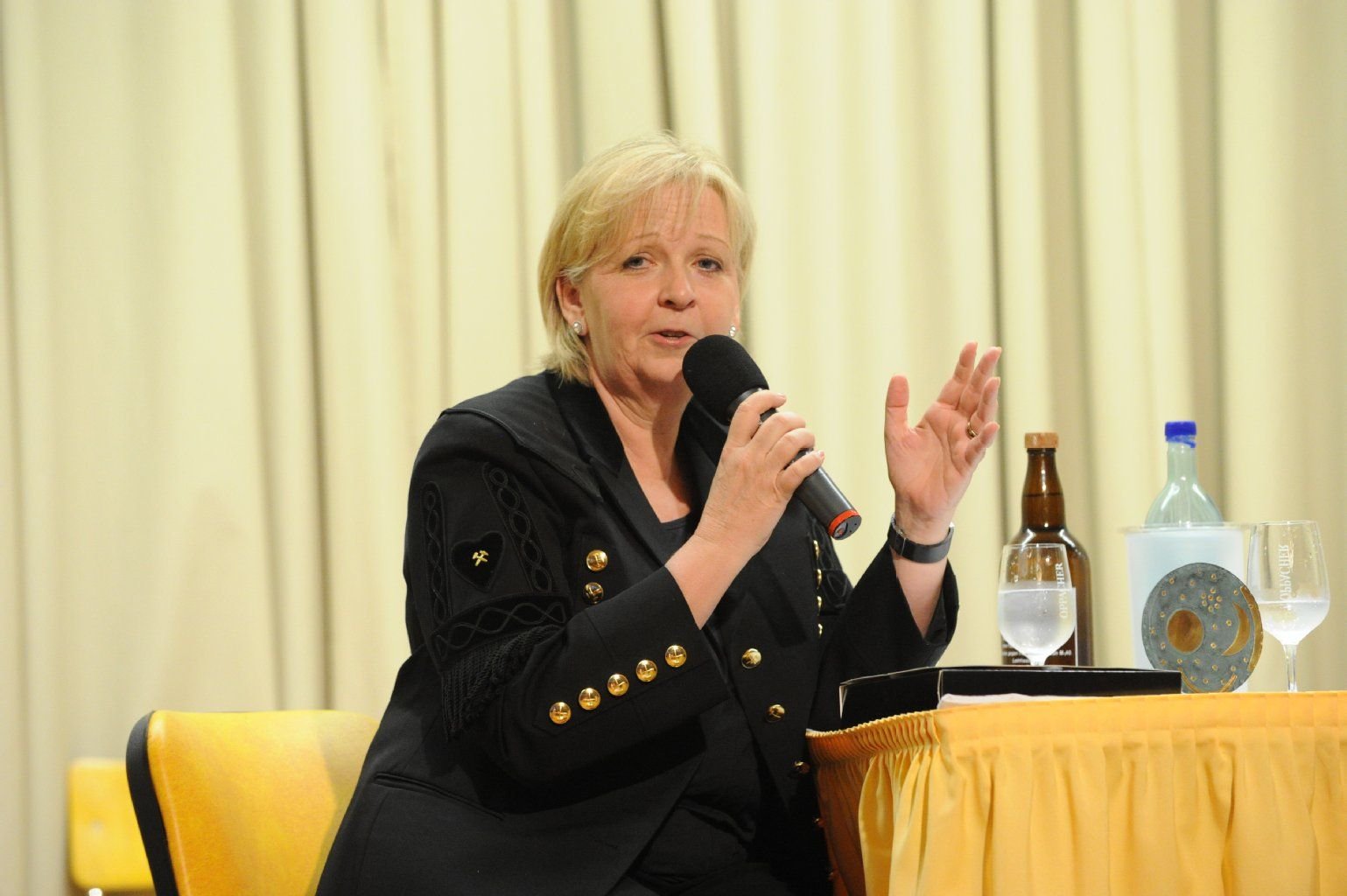 Hannelore Kraft, die Ministerpräsidentin von Nordrhein-Westfalen, war am Wochenende Gast des SPD-Frühlingstalks in Ahlsdorf.