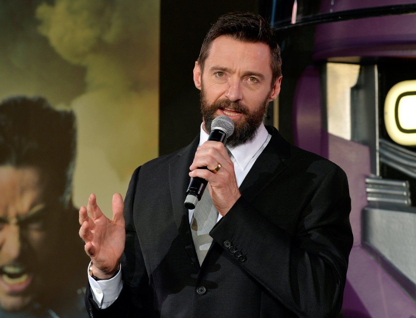 Hugh Jackman ist als Actionheld bekannt, nun will er seine Prominenz für Aufklärung über Hautkrebs nutzen.