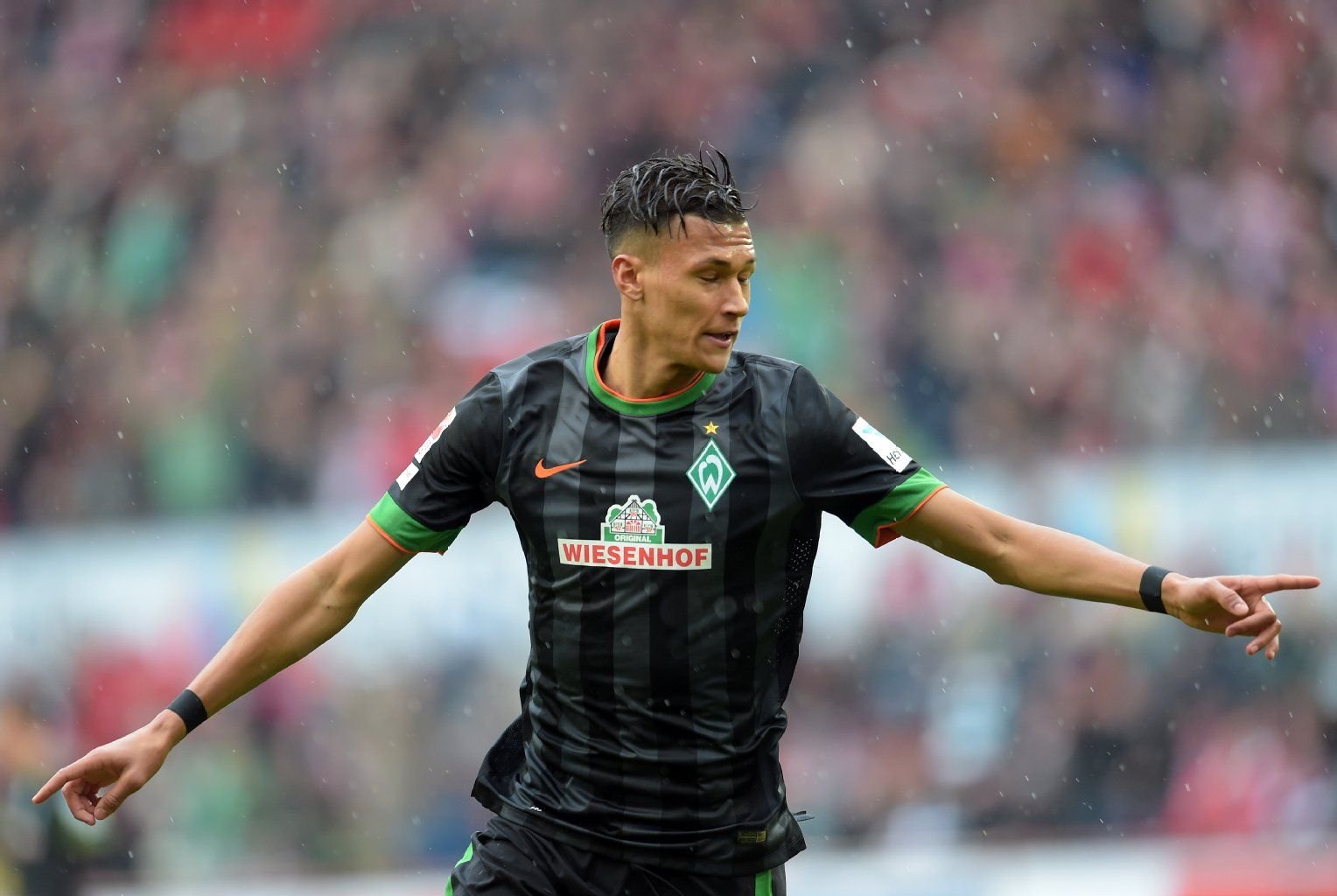 Davie Selke im Dress von Werder Bremen.