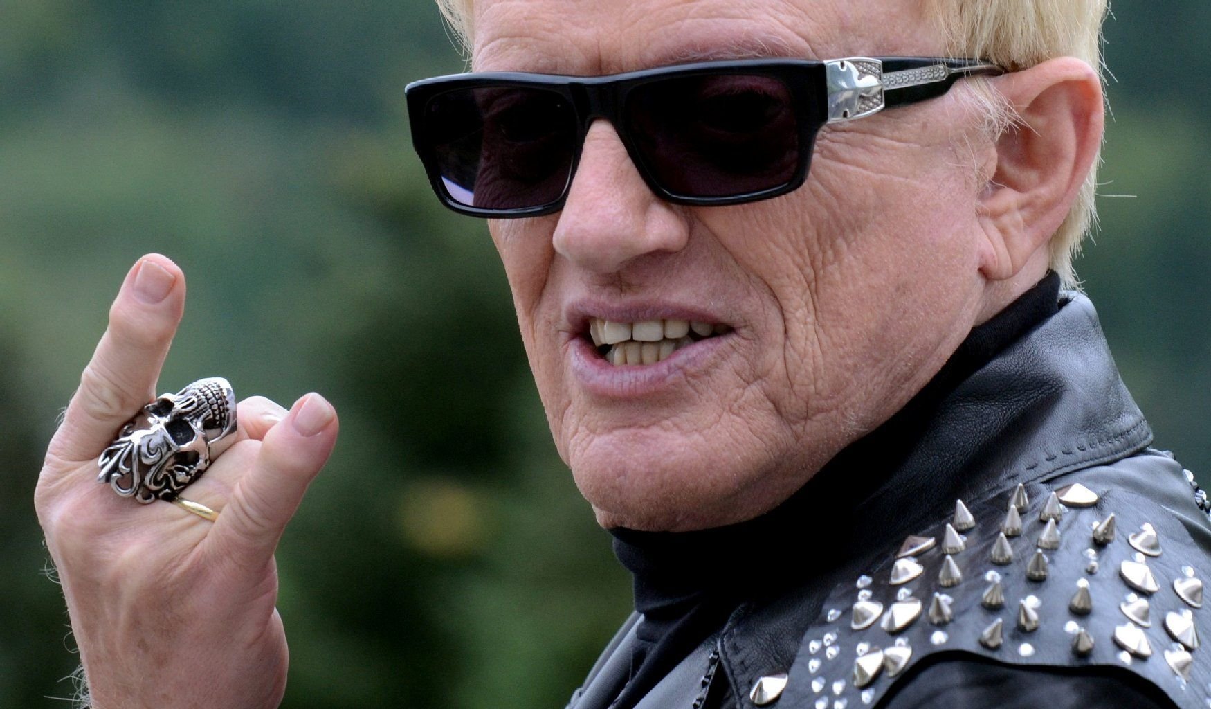 Wehrt sich gegen den Nazi-Vorwurf: Heino, hier mit neuem Rocker-Image.