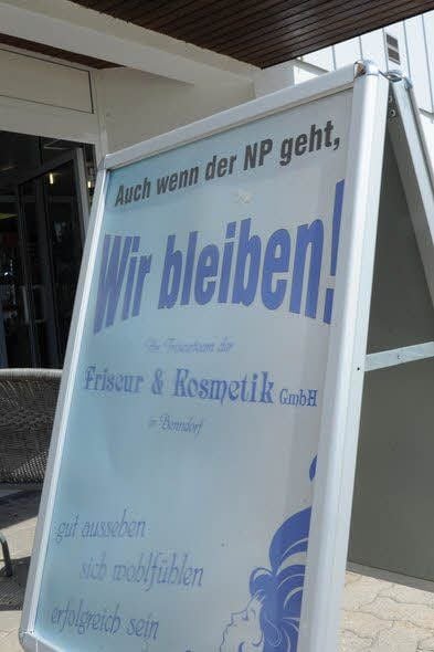 Die Nachbarschaft macht weiter.
