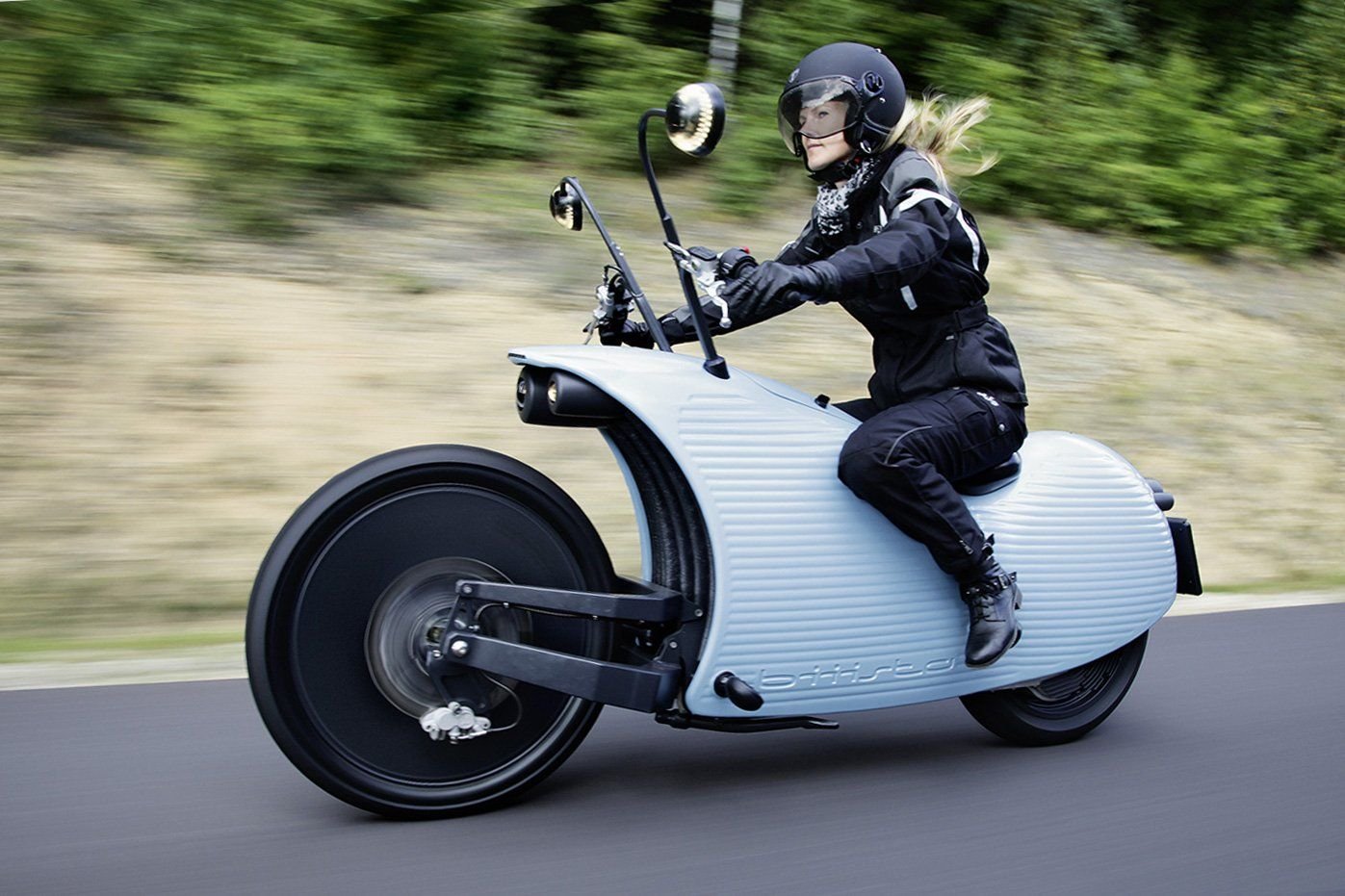 Die Höchstgeschwindigkeit der Johammer 1 liegt bei 120 km/h.
