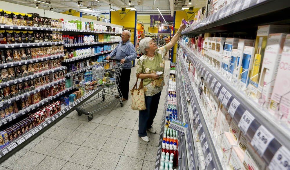 Ohne Probleme können auch kleinere Personen die oberen Ebenen der Regale erreichen.