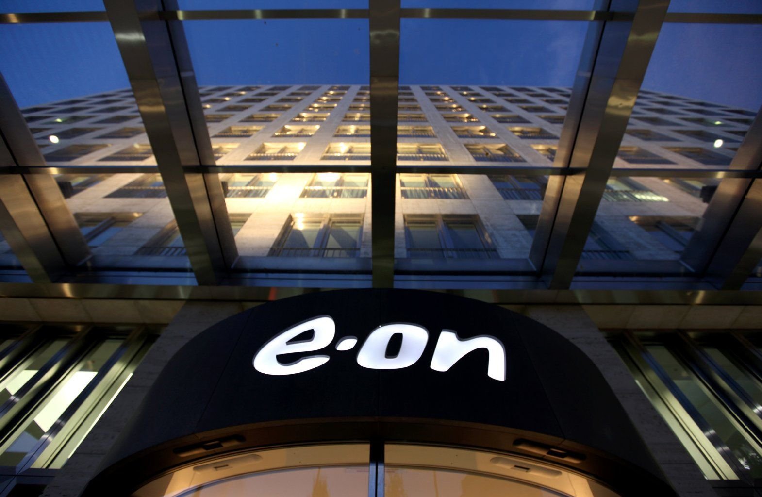 Der Energieriese Eon steckt ebenso wie der Konkurrent RWE in der Krise.