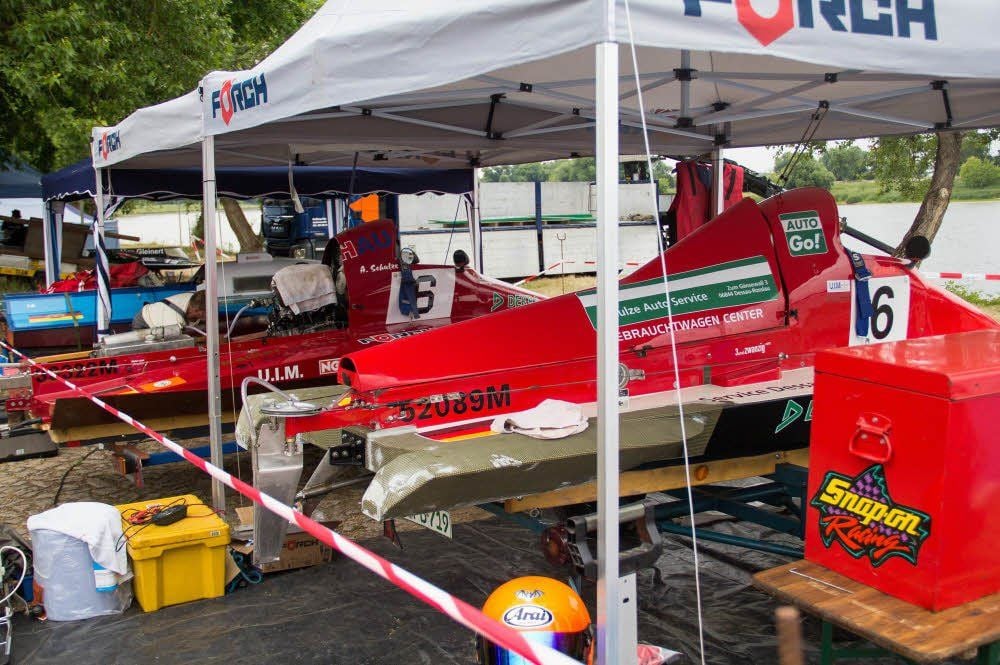 Nummer sechs, dass ist die Startnummer des Dessauer Rennpiloten Andreas Schulze. Er trat für den MBC Elbe Dessau in der F R1000 und der RN 2000 an.